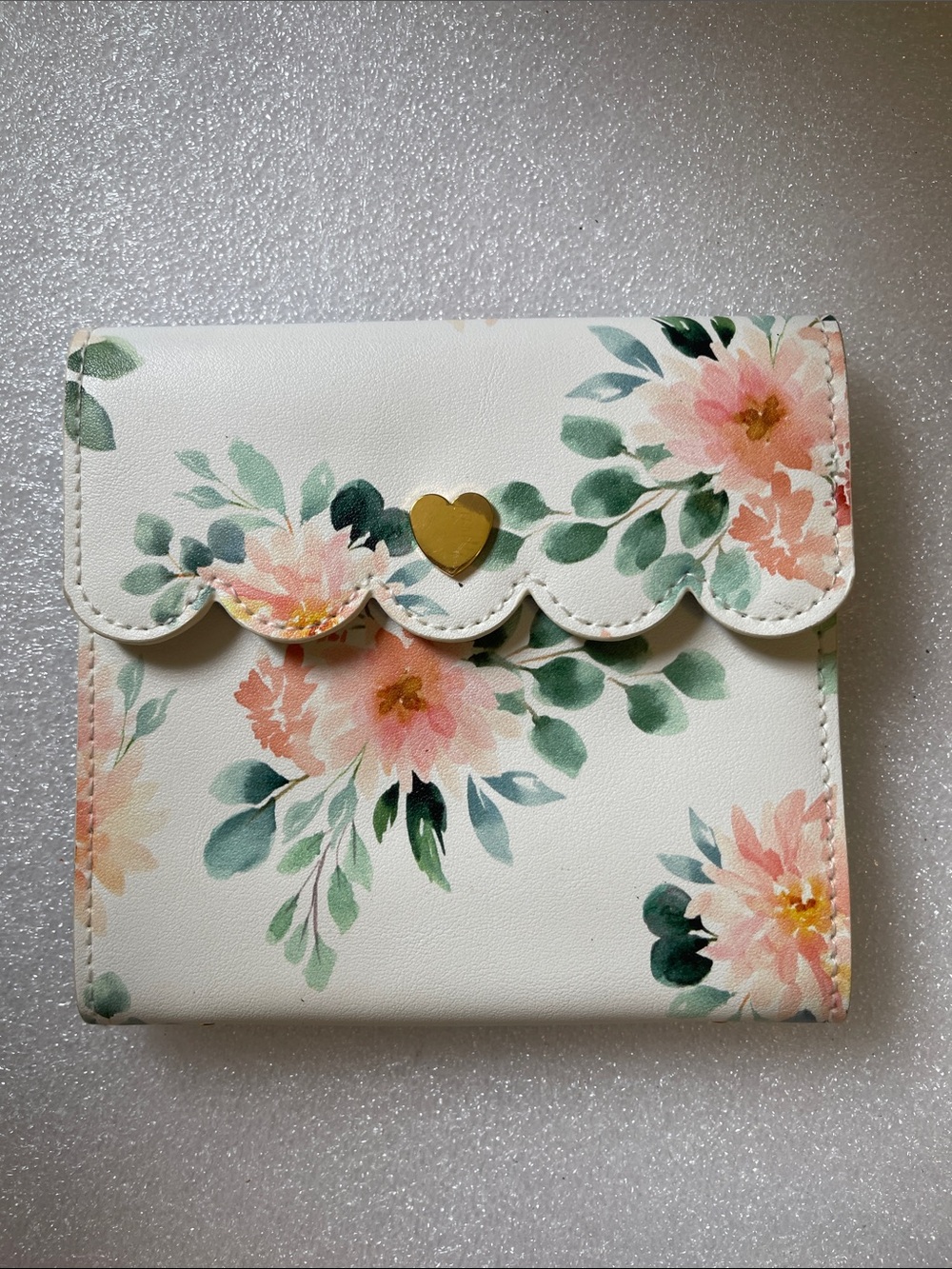 Simply Guilded Floral Scallop Heart Snap Wallet - Cream with Pink Floral